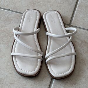 Elegant White Strappy Sandals